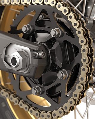 BMW Motorrad F 900 GS ar M izturības ķēdi