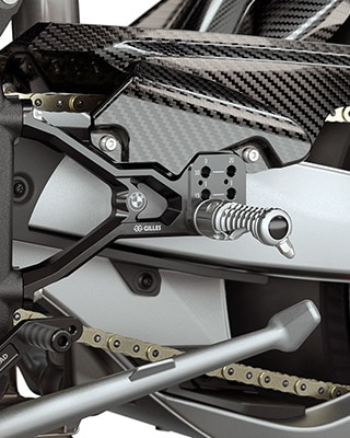 M 1000 RR kāju balstu sistēma